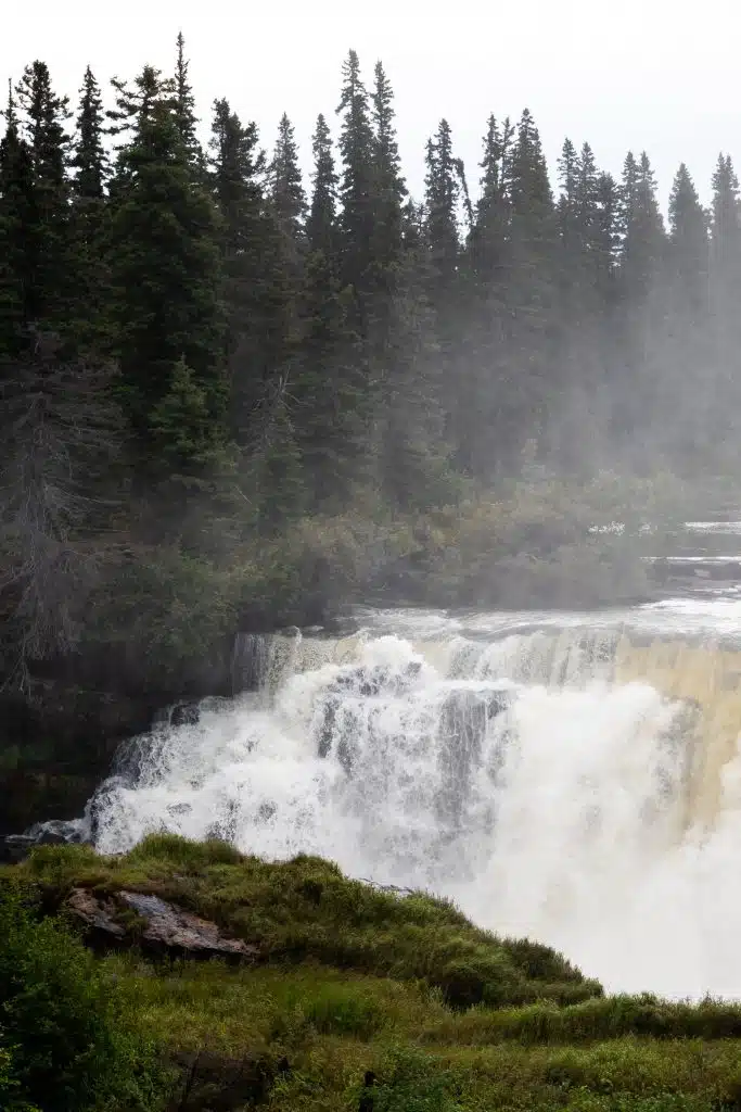 Pisew Falls in Pisew Falls Provincial Park (Riley Martin)